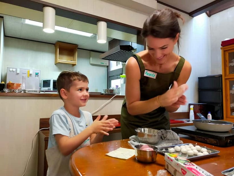 Kyoto: Wagashi (Japanese sweets) Cooking near Fushimiinari - The 150-minute flow, step by step