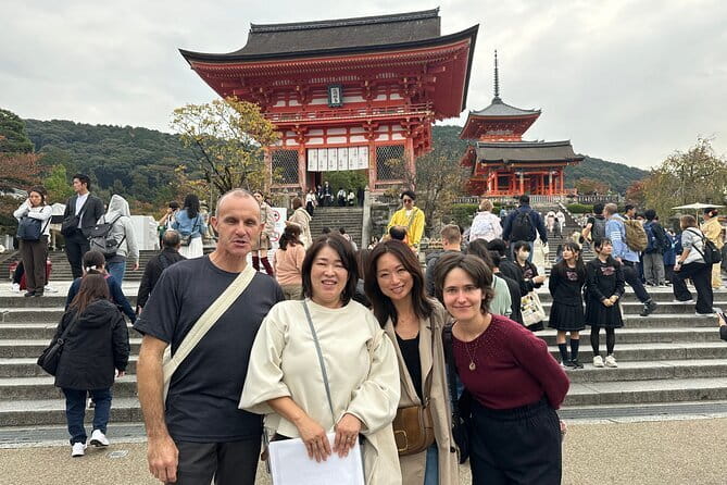 Kyoto WAKIMIZU Half Day Tour: Secrets of Matcha & Wagashi Sweets - Yasaka Shrine and the Gion Shinsui power water story