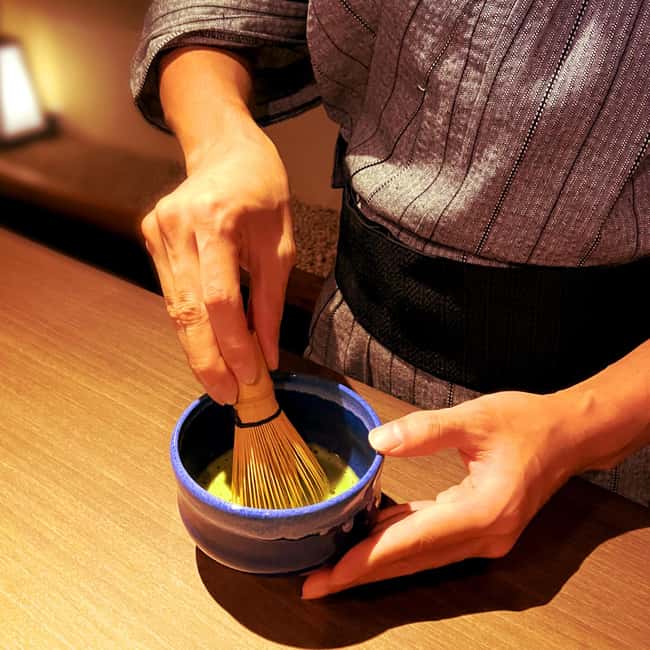 Kyoto: Wazuma Magic Show & Tea Ceremony - The one-hour flow: 30 minutes of magic, 30 minutes of matcha
