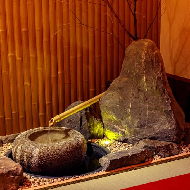 Kyoto: Wazuma Magic Show & Tea Ceremony - What to expect from the host and language experience