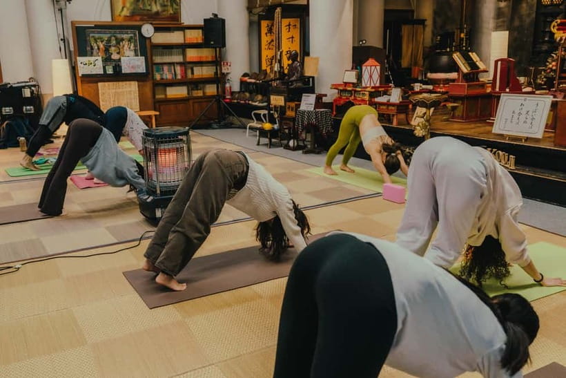 Kyoto: Yoga Session in a Japanese Temple with a Meal - Shoes Off, Phones Down: Temple Etiquette That Actually Matters