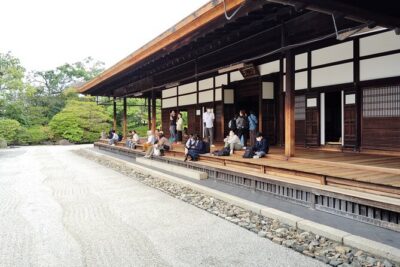 Zen and Art at Tranquil Kennin-ji Temple