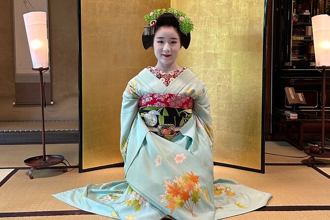 Maiko Happy Hour ! - Maiko dance and music inside a 140-year-old townhouse setting