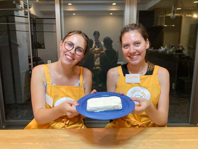 Making Fresh To-fu from soybeans in Kyoto - Kyoto tofu tastes different, and this class explains why