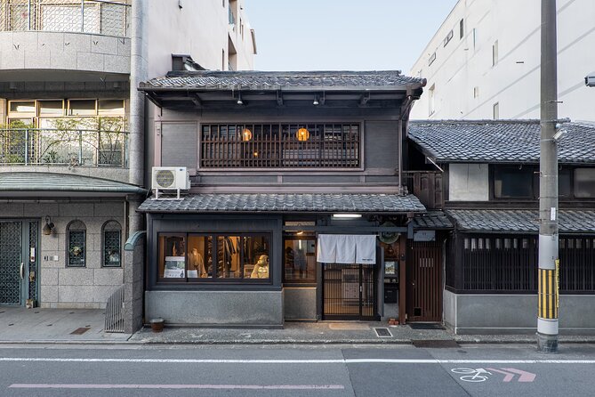 Men's Kimono Lesson and Shopping in Kyoto - Where You Start: A Real Store in Shimogyo Ward