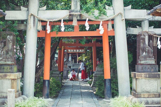 Miko Small Group Experience at Takenobu Inari Jinja Shrine - Your 100 to 120 minutes at the shrine, step by step