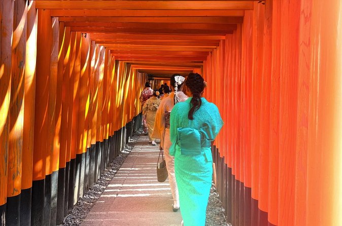 Nara and Fushimi Inari, the sacred heart of Japan - Walking the torii path toward the inner sanctuary