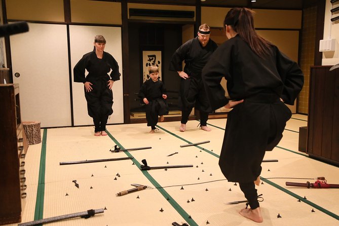 Ninja 1-hour Hands-on Lesson by Japanese master in Kyoto -Entry - Where to meet in Kyoto, and how to plan your timing