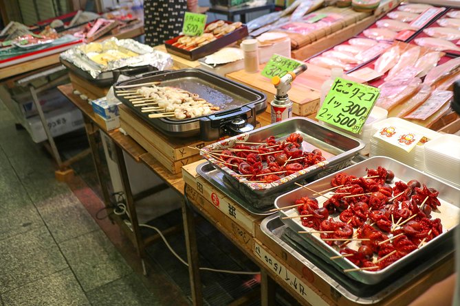 Nishiki Market Brunch Walking Tour (7 Tastings + Brunch) - Your guide can make or break it: names that kept showing up in the feedback