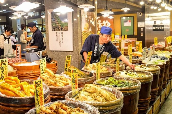 Nishiki Market Kyoto Foodie Tour with Expert Guide - Timing, where you meet, and how to prepare