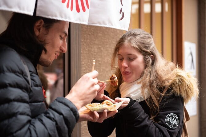 Nishiki Market, Private Sushi class & Sake Tasting in Townhouse - Kyomachiya townhouse cooking time and a mini sake tasting