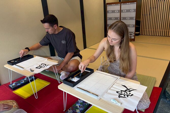 【OKADA】Kyoto Japanese calligraphy experience (shodo) - Optional Add-Ons: Writing on a Sensu or Uchiwa Fan