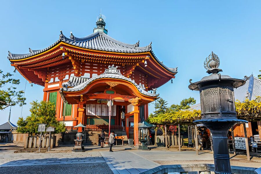 Osaka/Kyoto: Private Kyoto and Nara Day Trip - Nara Park and Todai-ji: deer time followed by temple weight