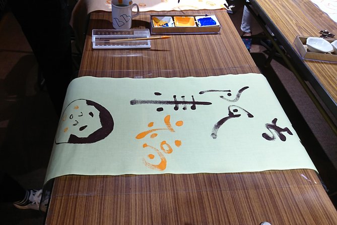 Painting Experience-Fun to Draw, Fun to Create- - Name Calligraphy For Foreigners, Then Picking Your Fabric and Colors