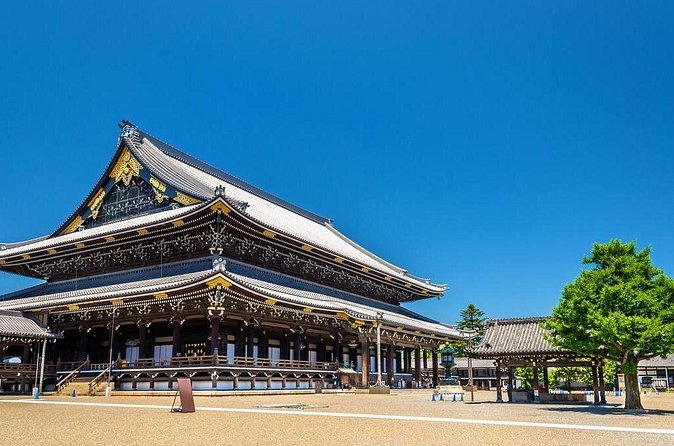 Pedal through Kyoto's Past: A Private Biking Odyssey - Gion Plus Tofuku-ji: Historic Streets and Seasonal Garden Beauty