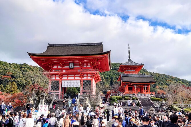 PERFECT KYOTO 1-Day Bus Tour - The Kiyomizu-dera hilltop hour: views first, then the temple