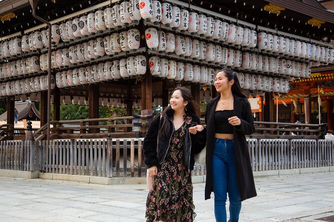 Photo Shoot with a Private Vacation Photographer in KYOTO, JAPAN - Kyoto Has the Perfect Photo Backdrops