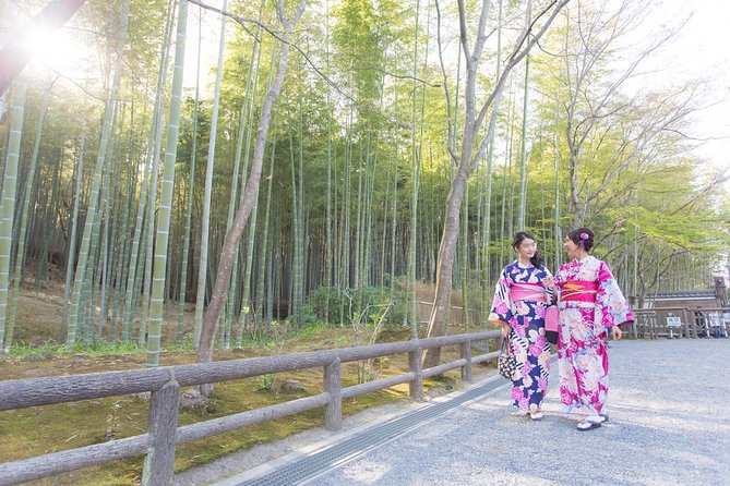 Photo Shoot with a Private Vacation Photographer in KYOTO, JAPAN - Arashiyama: Bamboo, River Views, and Walking Light