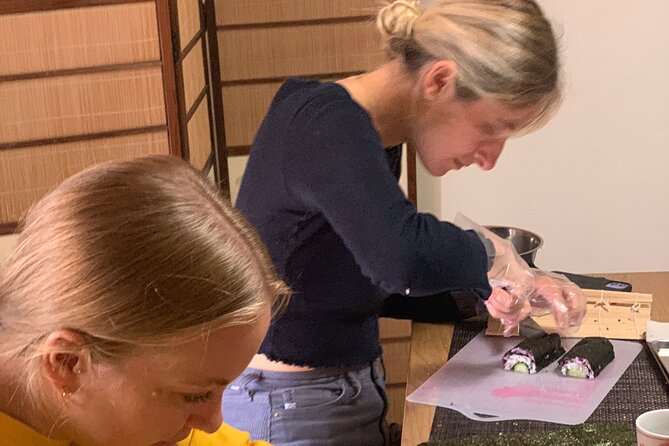 Private Art Sushi Roll Class in Kyoto - English Guidance and Real Help From the Hosts