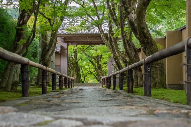 Private car tour Let's uncover secrets of majestic Kyoto history - Ryoan-ji: the rock garden moment you actually have time for