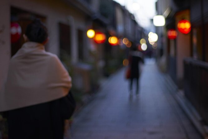 Private Guided Local Bar Crawl Experience in Kyoto - Pontocho alleys: where the geisha district feeling becomes real
