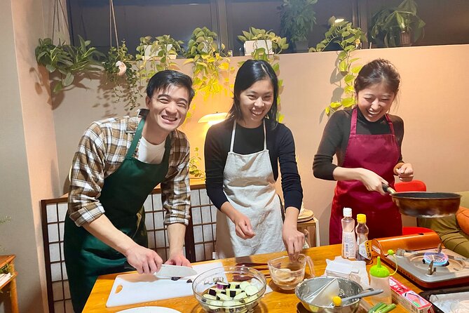Private Guided Traditional Buddhist Cooking in Japan - Your guide: Yukari, and why her class structure matters