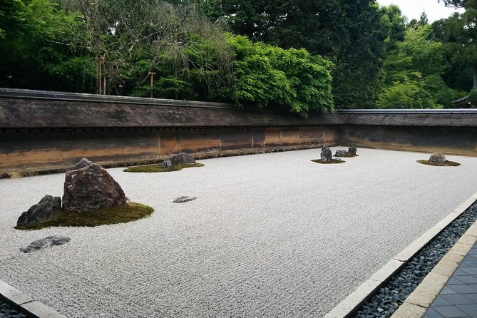 Private Highlights of Kyoto Tour - Picking the northwest vs southeast route for your Kyoto mood