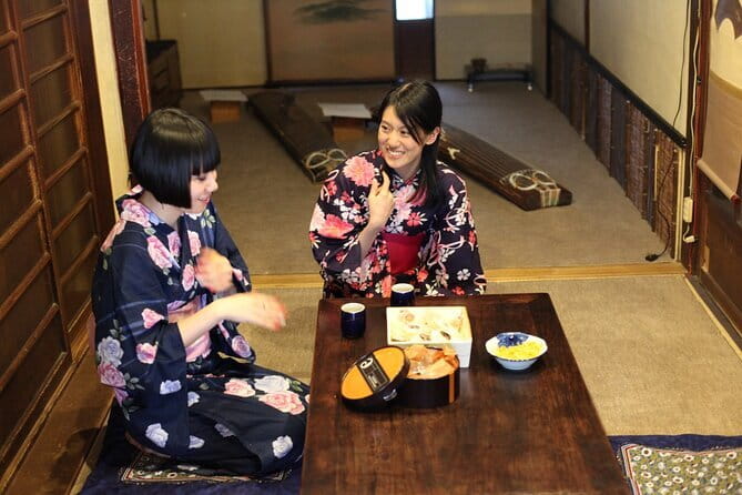 Private Koto Lesson in Kyoto with a Professional Koto Performer - The instructor matters: professional performer, patient teaching, real progress