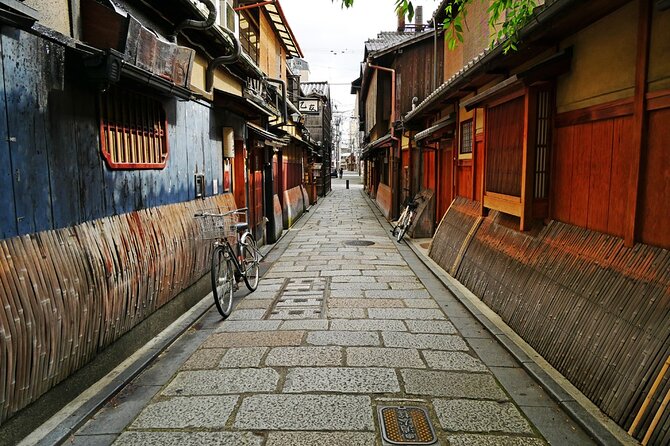 Private Kyoto Geisha Districts Walking Tour - Key highlights worth your attention