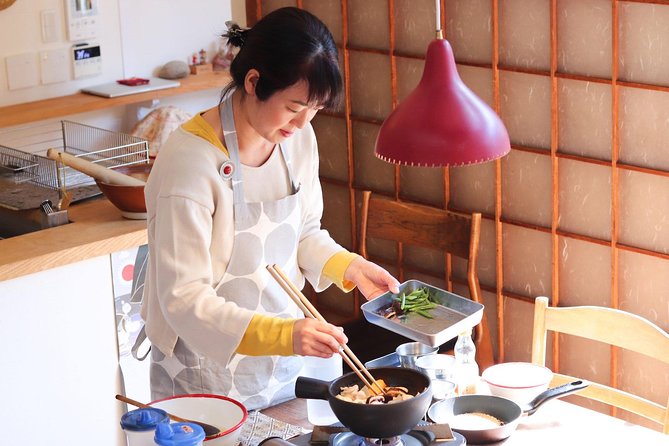 Private Kyoto Market Tour and Authentic Cooking Class with Aki - The Short Bus Ride to Aki’s Home Kitchen (Why This Is a Big Deal)