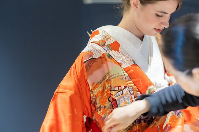 Private Kyoto Photography and Dress up Adventure (ALL PLAN) - Dress-up and posing help: what “comfortable” looks like here