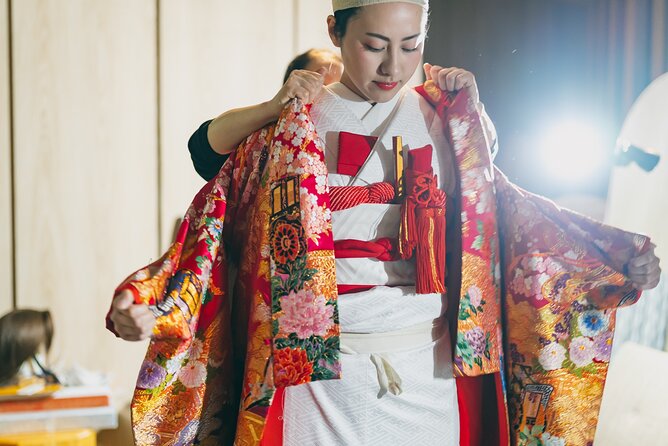 Private Kyoto Photography and Dress up Adventure (ALL PLAN) - Outdoor Kyoto streets or a Japanese-style studio: your two mood options
