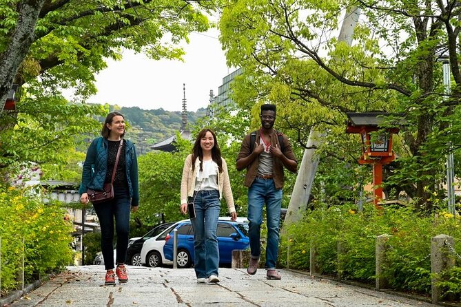 Private Kyoto Tour with a Local, Highlights & Hidden Gems, Personalised - Gion, Hanami-koji, Tatsumi Bridge, and Yasaka Shrine’s 1,350-year story