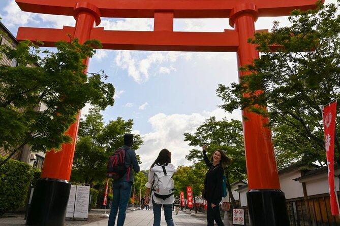 Private Kyoto Tour with a Local, Highlights & Hidden Gems, Personalised - Fushimi Inari torii paths and a lively finish on Kiyamachi Street