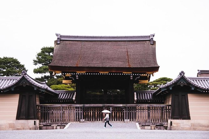 Private Nijo Castle Sightseeing and Nishiki Food Tour - How the Private Nishiki Market and Castle Day Actually Flows