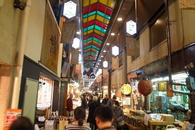 Private Nijo Castle Sightseeing and Nishiki Food Tour - Nijo Castle: UNESCO Sights, Tokugawa Power, and the Ninomaru Highlights