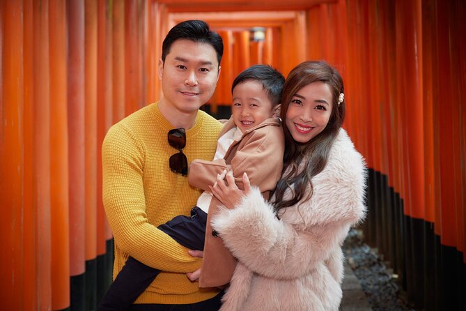 Private photo shoot & walk in Kyoto - Professional photo shoot - Fushimi Inari-taisha to Arashiyama: big symbols, then bamboo calm