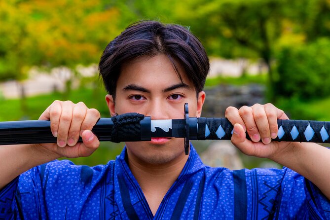 Private Photoshoot Experience in Kyoto ( Gion ) - Posing Help That Makes the Pictures Look Planned