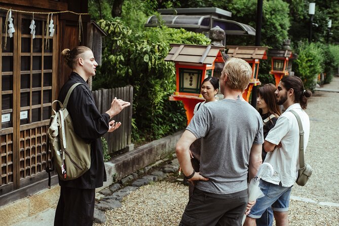 Private Walking Tour in Gion and Higashiyama - Hokan-ji and Yasaka Pagoda: old-town lanes, shops, and café breaks
