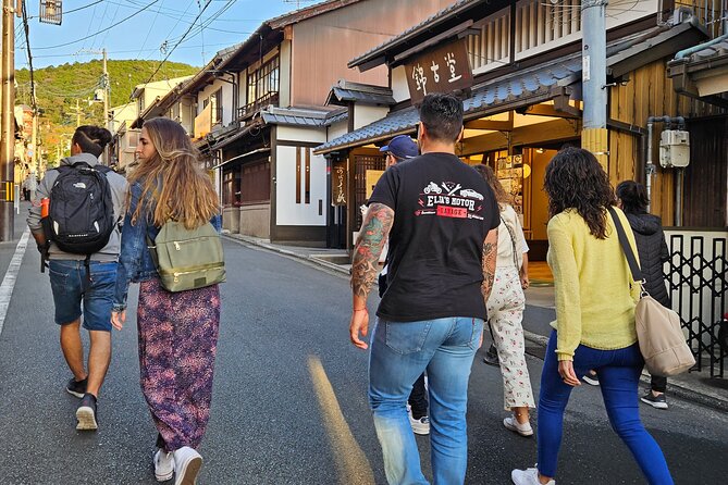 Sacred Treasure Fushimi Inari and Kiyomizu Dera Tour - Fushimi Inari Taisha: Torii Gates and the Prosperity Theme