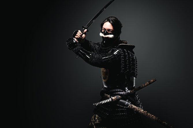 Samurai Armor Experience 60 minutes in Kyoto - Putting on real-weight armor: the wow factor you can feel