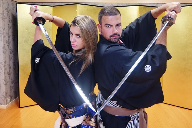 Samurai School in Kyoto: Samurai for a Day - Entering Kembu Kyoto Dojo: The Quick Film, Then Real Training