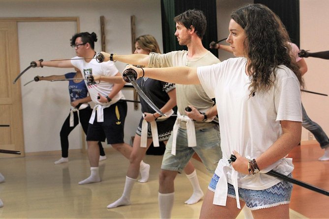 Samurai School in Kyoto: Samurai for a Day - Suiting Up Samurai Style: Uniform Fit, Bowing, and Safety