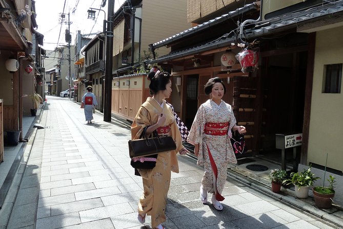 Secret Eastern Kyoto Biking Adventure - Murinan: garden time and real matcha included