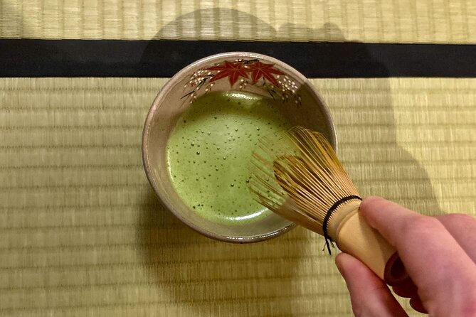 Silent Beauty of Kyoto Zen Walk and Tea Experience - Where the Morning Begins: Yasaka Shrine in Gion