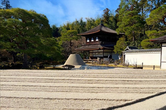 Silver Pavilion the Zen Side of Kyoto - English or Italian storytelling: how the guide changes what you notice