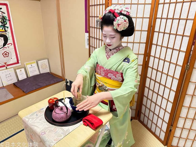 Simple Plan with Maiko - A 90-minute Maiko encounter near Gojo Station