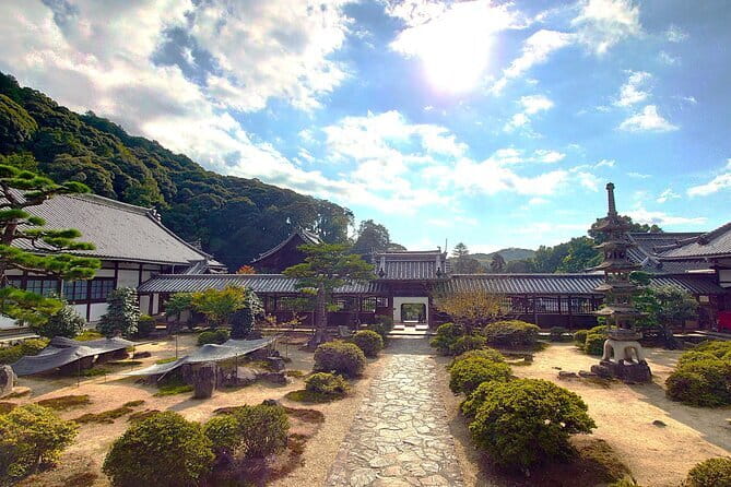 Slow Cycling Tour at Uji's Matcha Green Tea Fields and Heritage - Koshoji Temple and the Kotosaka stone approach