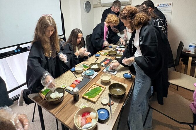 Sushi Making Experience in Kyoto - Nigiri and maki practice, plus the sushi-history context