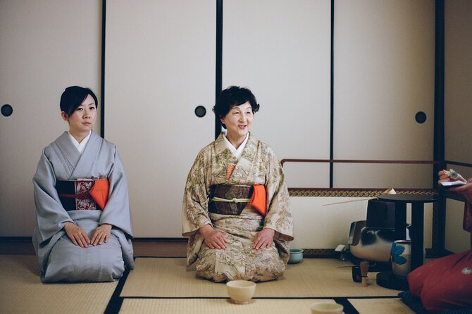 Tea ceremony by the tea master in Kyoto SHIUN AN - Group size and timing: 45 minutes that actually teaches